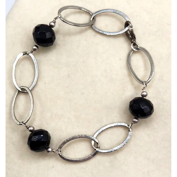 Silver Tone Oval Link Bracelet With Faceted Glass Beads - Picture 2 of 2